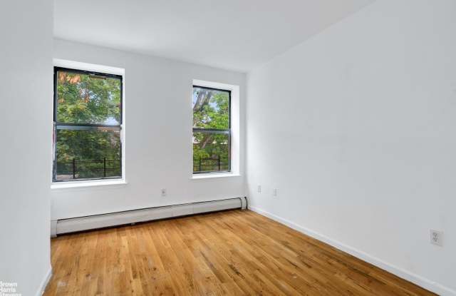 11 East 126th Street Gallery 4
