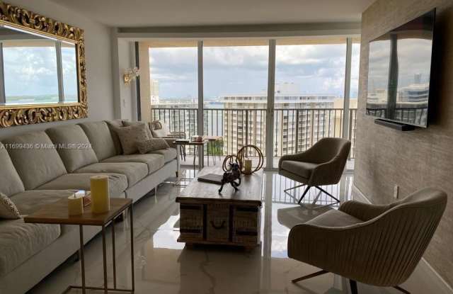 1450 Brickell Bay Dr photos photos
