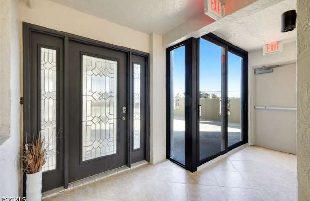 26140 Hickory Boulevard Gallery 4
