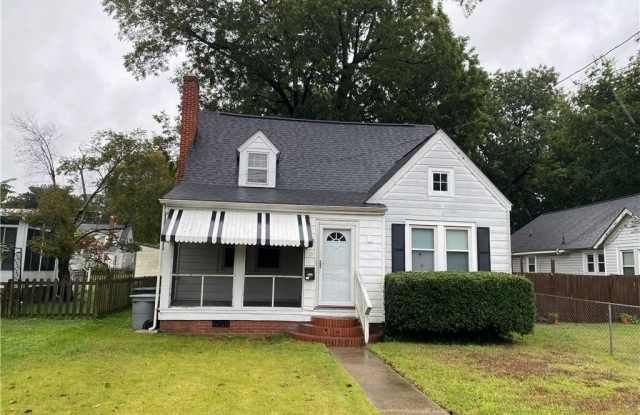 15 S Boxwood Street - 15 South Boxwood Street, Hampton, VA 23669