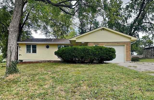 2728 NE 45th St - 2728 Northeast 45th Street, Kansas City, MO 64117