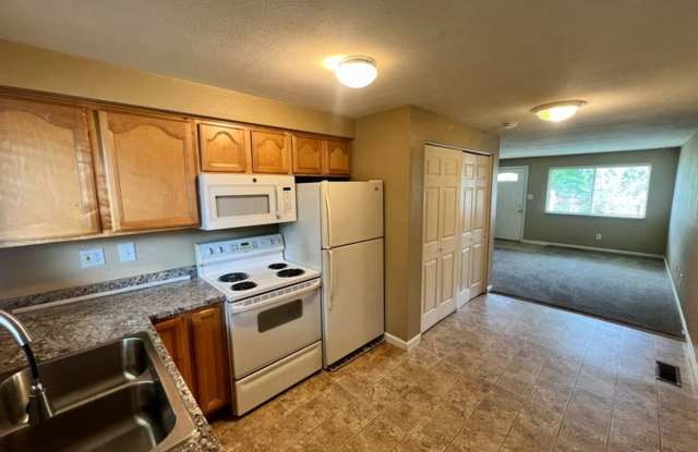 <b> Two Bedroom Duplex by Sparks High School<br><br> Gallery 3