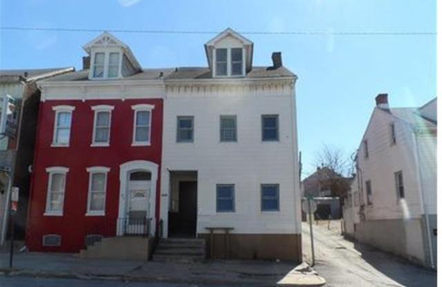 2nd Floor 3 Bedroom Apartment-East End of York City! photos photos