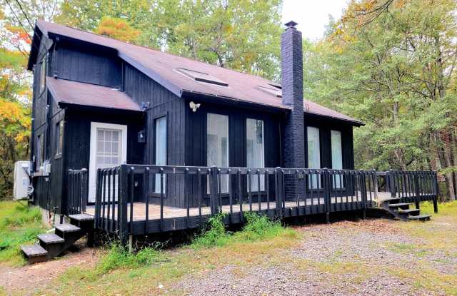 121 Overland Drive - 121 Overland Drive, Emerald Lakes, PA 18334