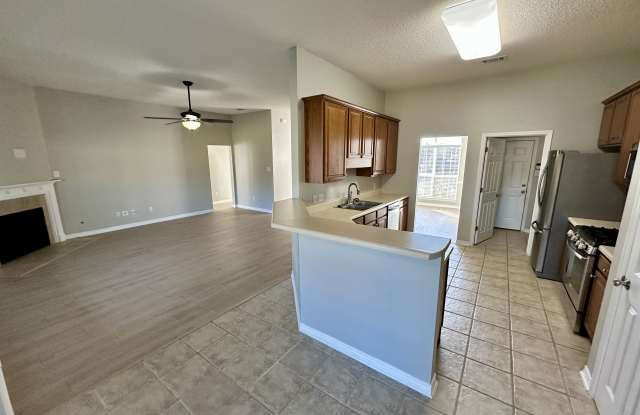 27094 Stratford Glen Dr Gallery 2