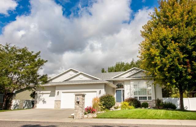 3835 Fairmeadow Drive - 3835 Fairmeadow Drive, Billings, MT 59102 3835 Fairmeadow Drive - 3835 Fairmeadow Drive, Billings, MT 59102