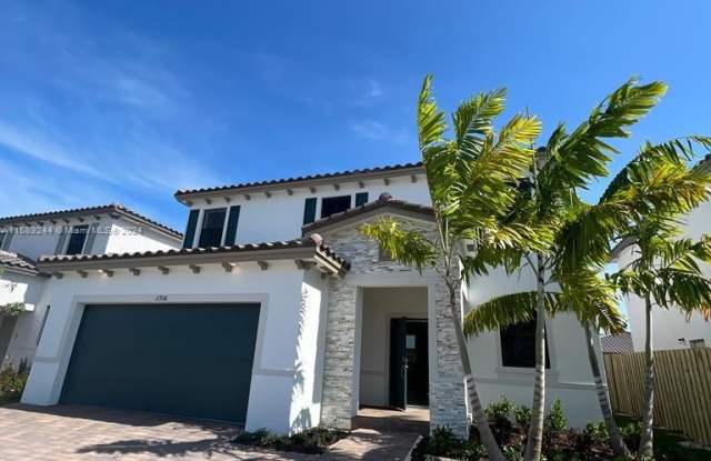 11936 SW 240th St - 11936 Southwest 240th Street, Princeton, FL 33032