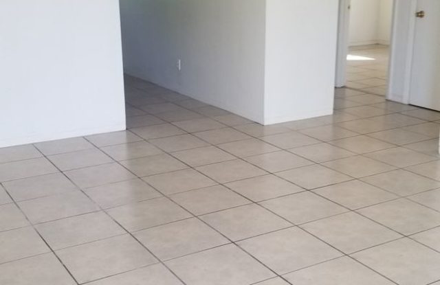 RENT REDUCTION!! 2 bed 1 bath Apartment Water and Pest Control Included photos photos