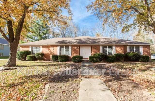 104 Lake Lorraine Drive - 104 Lake Lorraine Drive, Swansea, IL 62226