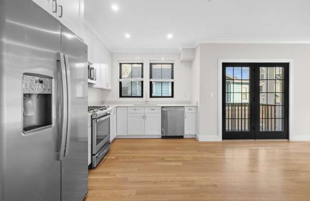 279 Lamartine St 3 photos photos