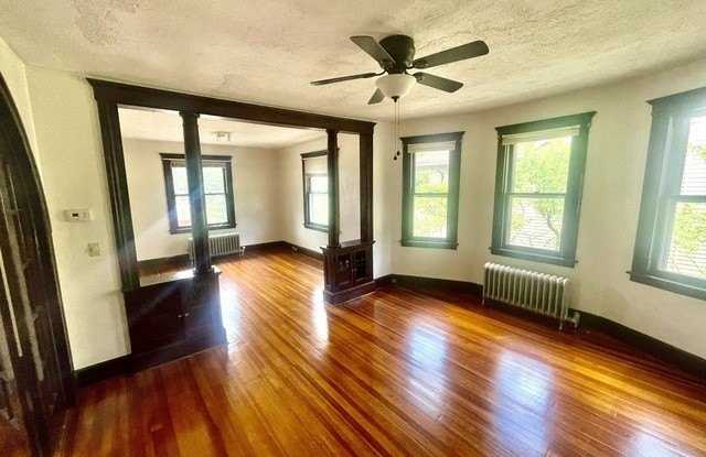 64 E Pearl Street photos photos