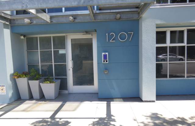 Huge Two Bedroom Condo in the Highly Desirable Neighborhood - Dog Patch - 1207 Indiana Street, San Francisco, CA 94107 Huge Two Bedroom Condo in the Highly Desirable Neighborhood - Dog Patch - 1207 Indiana Street, San Francisco, CA 94107