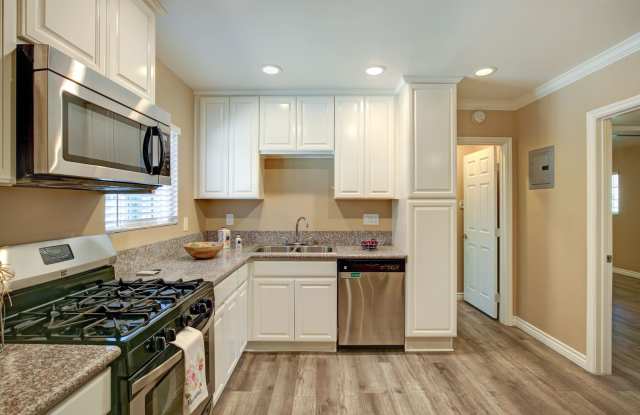 6830 Rosemead Blvd photos photos