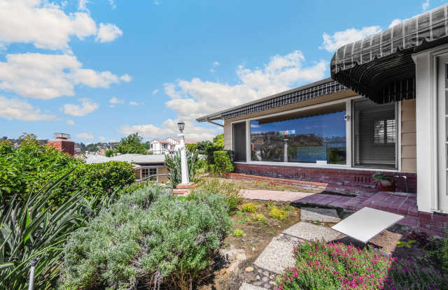 Charming La Habra Heights Home with Scenic Views – 2 Bed, 2 Bath photos photos