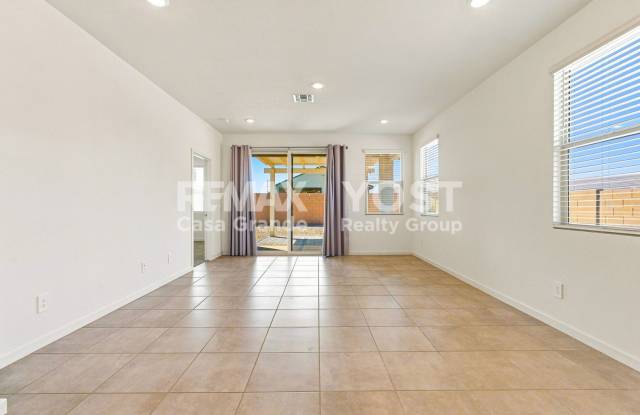 Modern Comfort with Room to Relax Gallery 4