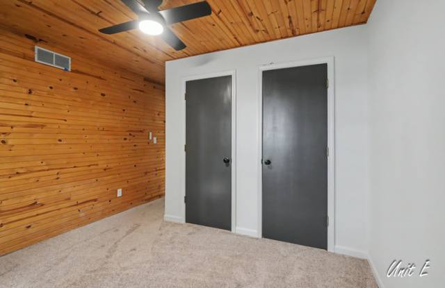2901 University Drive - E Gallery 2
