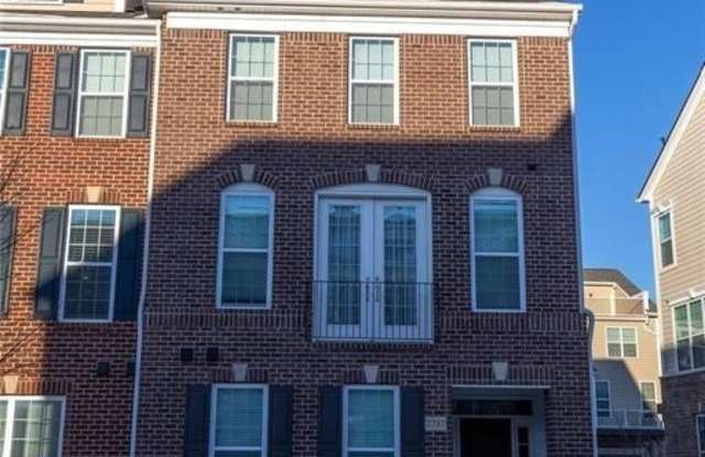2737 S Spurway Drive Gallery 1