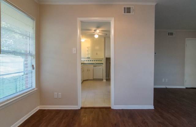 10423 Dunaway Dr Gallery 4