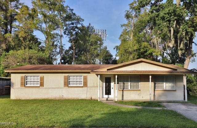3102 CARREVERO DR W - 3102 Carrevero Drive West, Jacksonville, FL 32216
