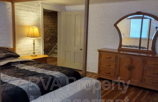 226 A High Street Gallery 4