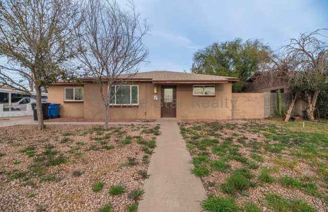 3034 W Lawrence Ln photos photos