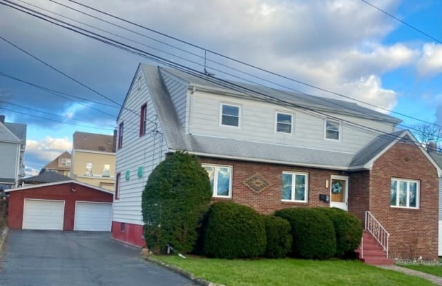 307 E17Th - 307 17th Ave, Paterson, NJ 07504