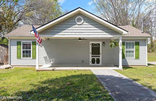 123 W Moody Ave photos photos