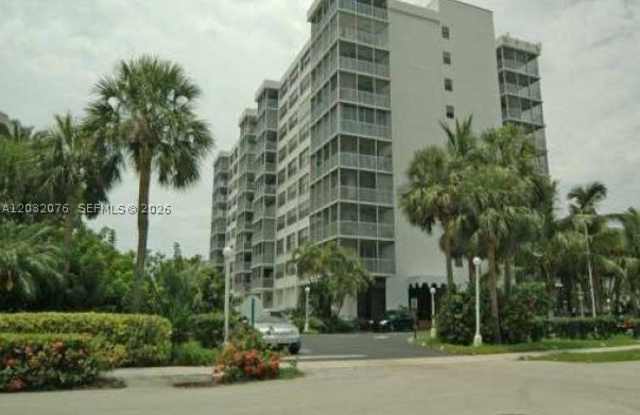 150 Ocean Lane Dr photos photos