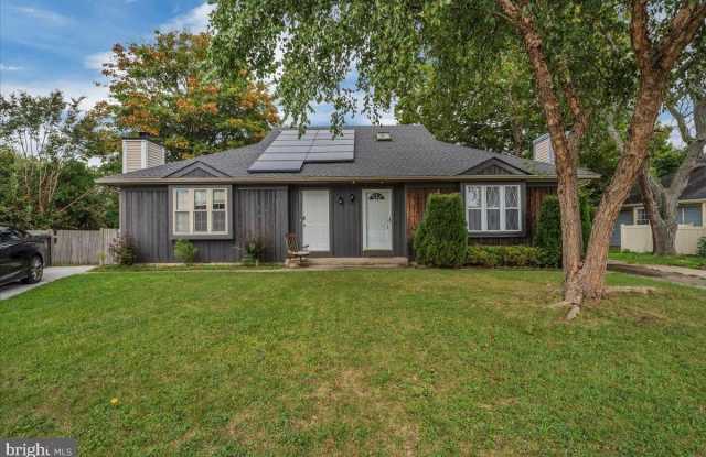 10 FRANKLIN Place photos photos