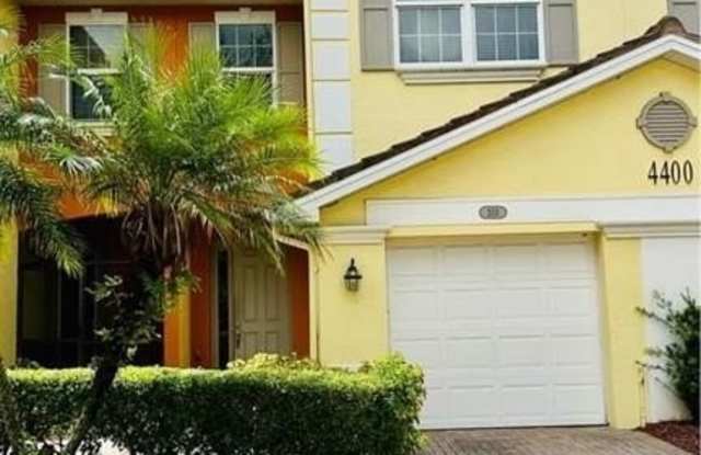 4400 Lazio way - 4400 Lazio Way, Fort Myers, FL 33901