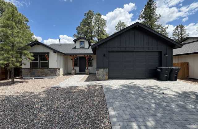 Spacious Williams Rental photos photos