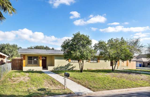 202 N 41st McAllen, TX photos photos