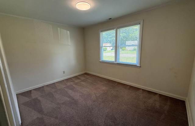 2261 Onslow Drive Gallery 4