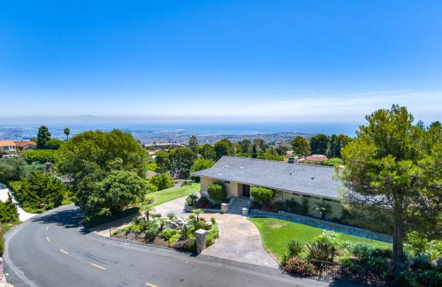 3086 Deluna Drive Gallery 2