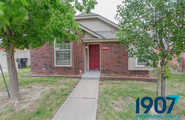 2102 Briarcliff Drive photos photos