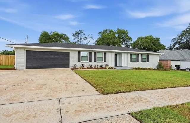 251 Briarwood Circle Gallery 1