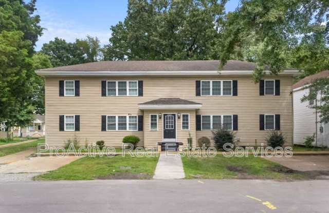 1415 Commerce Ave - 4 photos photos