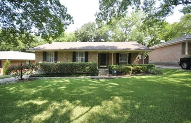 10105 Linkwood Drive - 10105 Linkwood Drive, Dallas, TX 75238