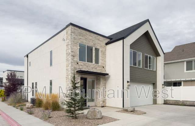 331 S 680 W Gallery 2