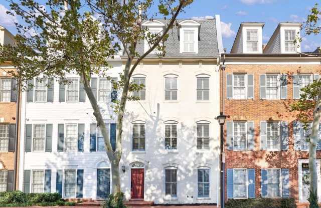 522 ROYAL Street N photos photos