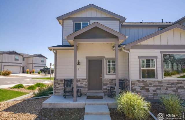 Townhome in Chimney Park! Spacious With 3 Bedrooms - 294 East Chestnut Street, Windsor, CO 80550