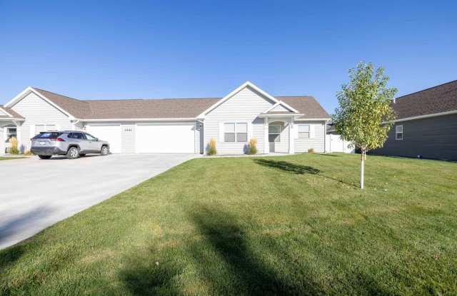 Newer 2 bedroom condo for rent! photos photos