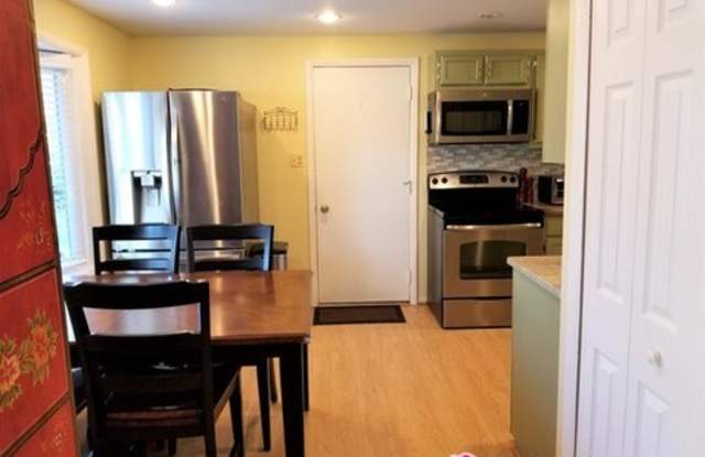 3226 Holly Berry Court Gallery 3