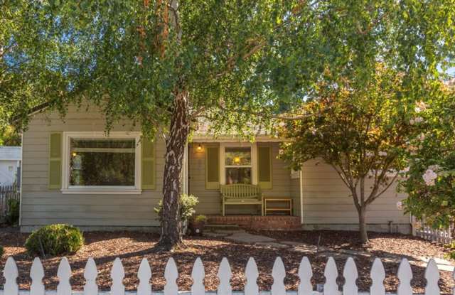 Sunny  Bright Bungalow in King Estates - 7741 Greenly Drive, Oakland, CA 94605
