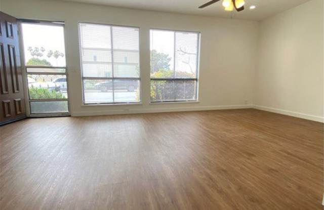 21292 Greenspray Lane Gallery 3
