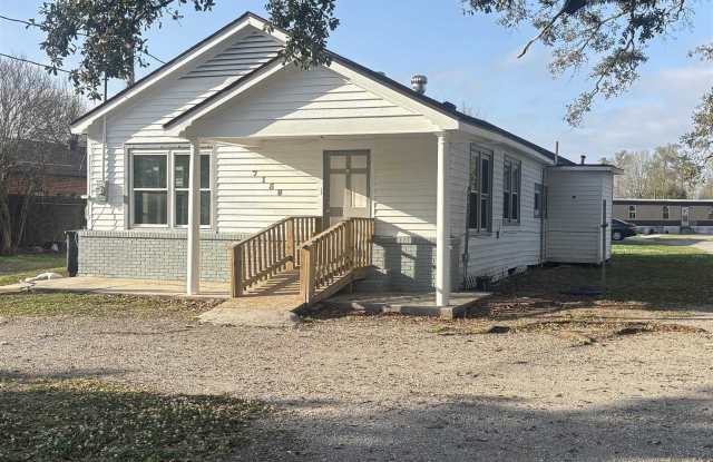 7158 Main St photos photos