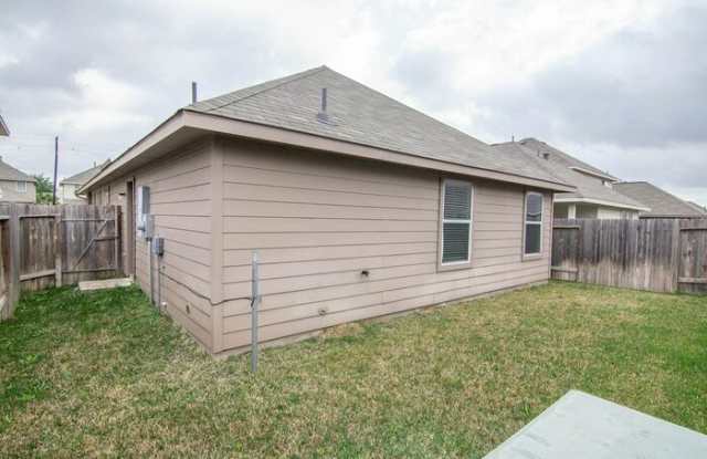 18827 Venito Dr Gallery 3