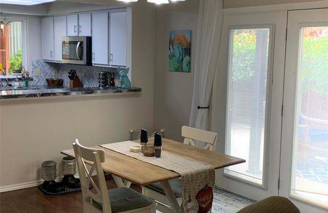 537 Harvest Hill Street Gallery 4