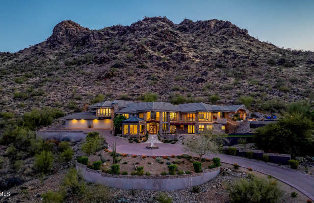 8060 N MUMMY MOUNTAIN Road Gallery 1