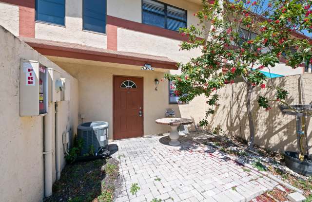 3281 E Golf Boulevard unit: 4 photos photos